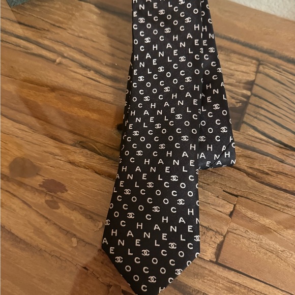 Chanel Black Logo Tie - Picture 3 of 4